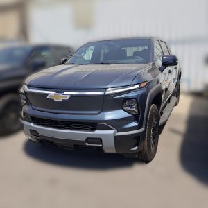 SILVERADO EV LT